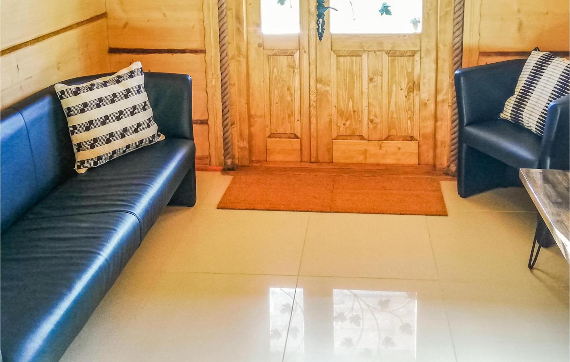 Nice Home In Ustka With Wifi Экстерьер фото